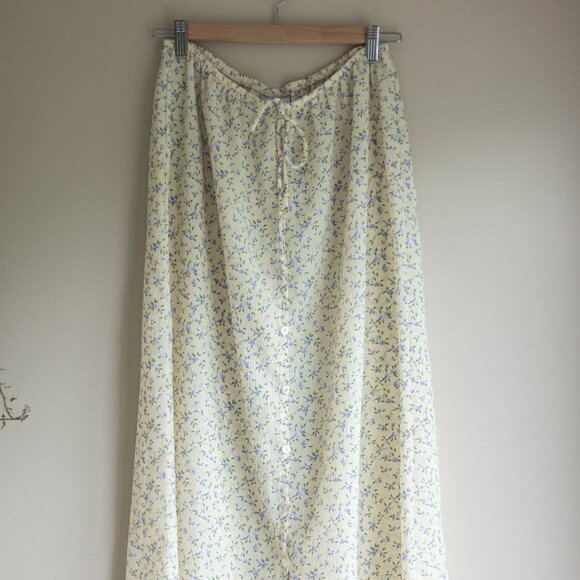 SOLD Vintage Dainty Floral Prairie Skirt - Picture 1 of 5